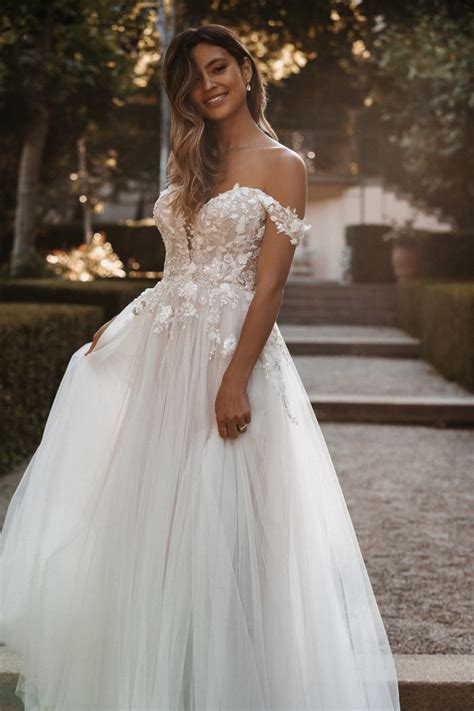 Luxe redux bridal - Find your dream dress on the world's largest online wedding dress marketplace or sell your bridal gown today. Over 86,000 dresses to choose from.